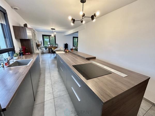 MAGNIFIQUE PLAIN PIED INDIVIDUELLE  AU CALME