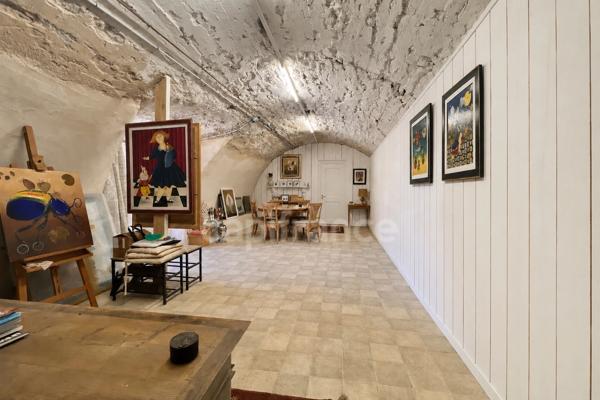Propriété 203 m² habitables et 265 m² de dépendances