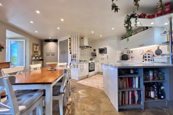 Propriété 203 m² habitables et 265 m² de dépendances