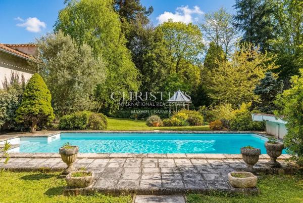 Demeure d’exception – Dépendance – Grande Parcelle