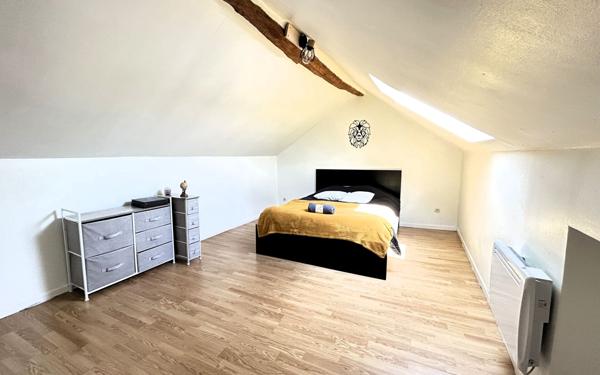 Immeuble à vendre    6 pièces •  Damigny