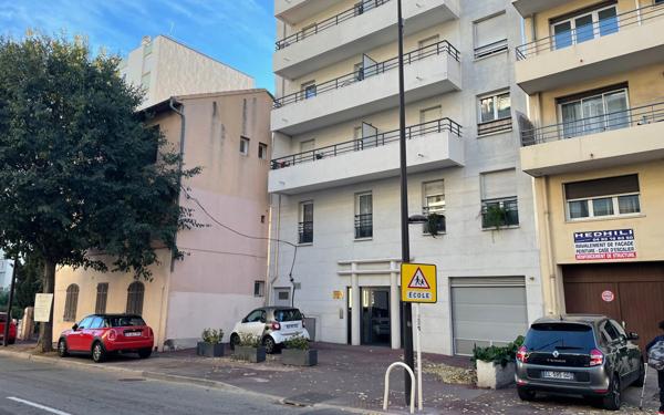 Terrain à vendre    Antibes