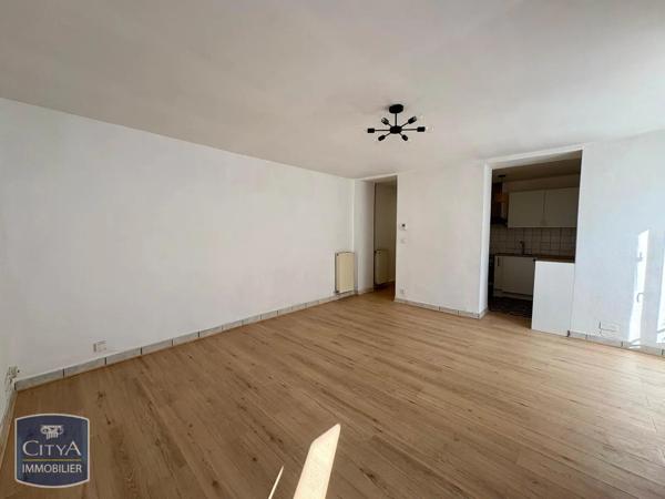 Appartement à louer 2 pièces 50.61m² Roanne (42300)