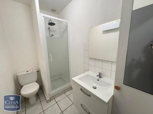 Appartement à louer 2 pièces 50.61m² Roanne (42300)