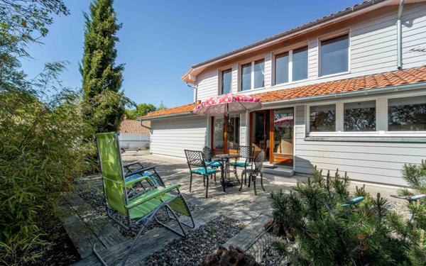 Maison à vendre    6 pièces •  Mimizan