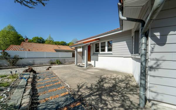 Maison à vendre    6 pièces •  Mimizan