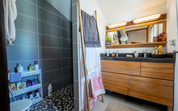 Maison à vendre    6 pièces •  Mimizan