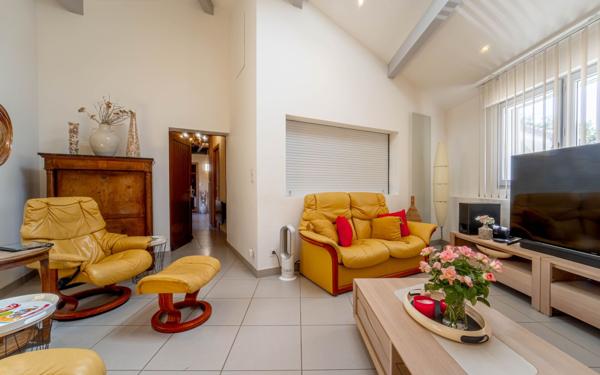 Maison à vendre    6 pièces •  Mimizan