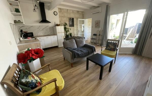 Vente Appartement P2 + terrasse Intra muros Aigues-mortes
