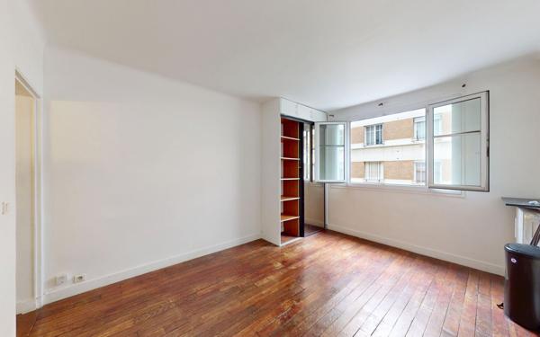Appartement à vendre    1 pièce • 25,56 m2 Montrouge