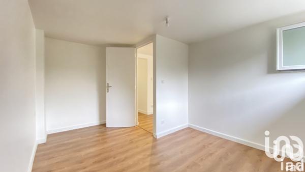 Appartement 3 pièces de 67 m² à Trappes (78190)