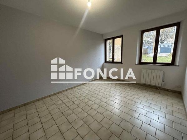 Location Maison 4 pièces 48.12 m² - 92 RUE DE LA REPUBLIQUE Saint-prest 28300