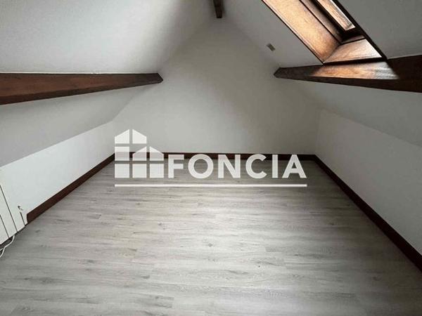 Location Maison 4 pièces 48.12 m² - 92 RUE DE LA REPUBLIQUE Saint-prest 28300