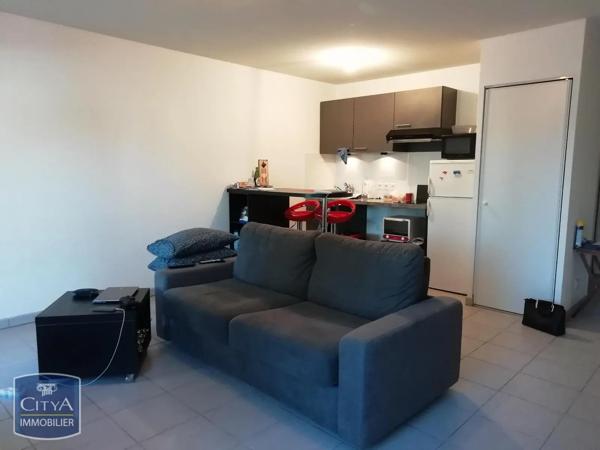 Appartement à louer 1 pièce 34m² Arles (13200)