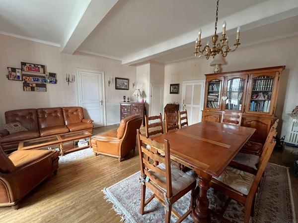 INDRE, Maison 4 chambres, garage et jardin
