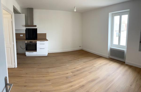 Appartement refait à neuf  Type 2 - Avenue de Nantes