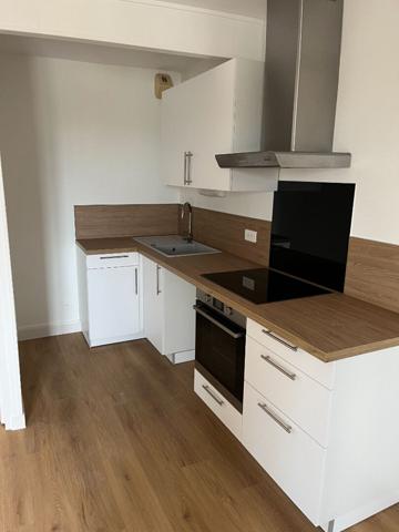 Appartement refait à neuf  Type 2 - Avenue de Nantes
