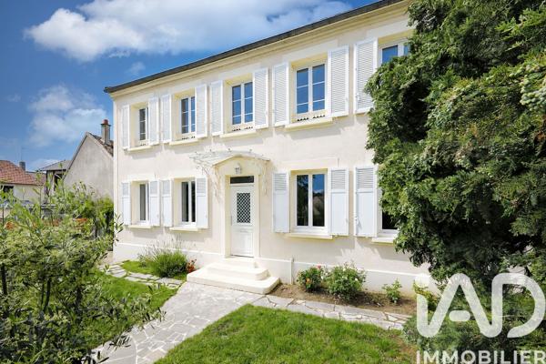 Maison à vendre 5 pièces 132 m² Vaux-le-Pénil