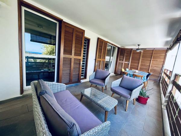 Saint-Gilles les Bains - Duplex vue océan, 2 varangues, couchers de soleil face à vous — 90 m²