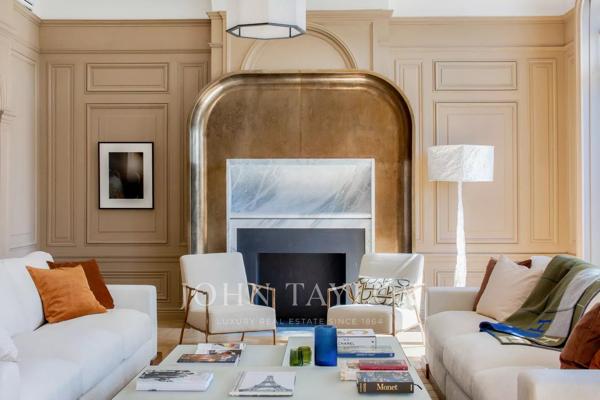 Sublime appartement vue Seine et Tour Eiffel - Montaigne