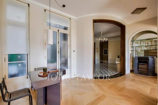Sublime appartement vue Seine et Tour Eiffel - Montaigne