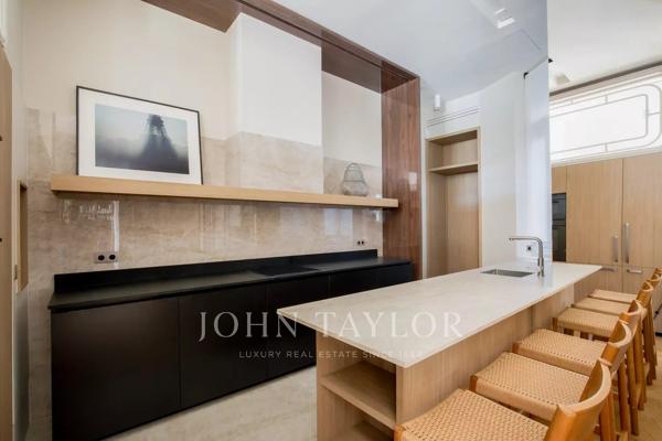 Sublime appartement vue Seine et Tour Eiffel - Montaigne