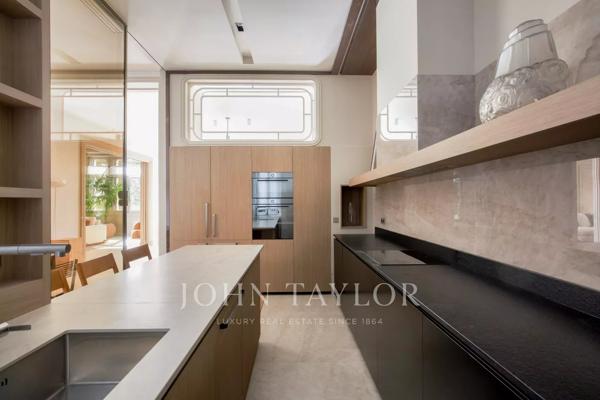 Sublime appartement vue Seine et Tour Eiffel - Montaigne