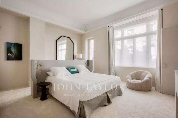 Sublime appartement vue Seine et Tour Eiffel - Montaigne