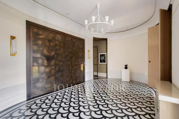 Sublime appartement vue Seine et Tour Eiffel - Montaigne