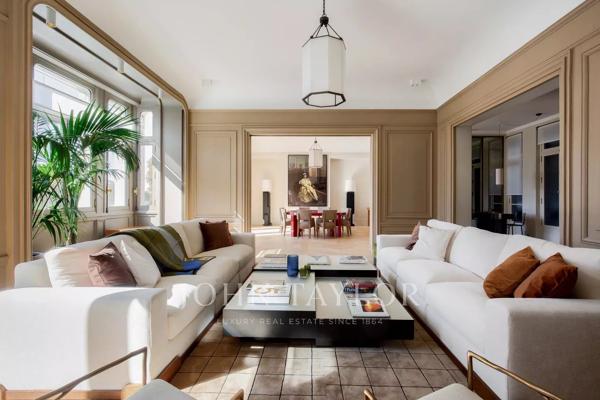 Sublime appartement vue Seine et Tour Eiffel - Montaigne