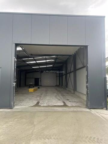 Location Local commercial 1 pièces 220 m2 à Auray