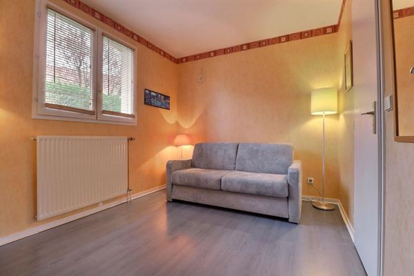 Magnifique propriété individuelle et familiale 7 p, 5 chbres 170 m² habitables (206 m² utiles) jardin, garage, cave dans le Domaine prisé du Golf à Courdimanche