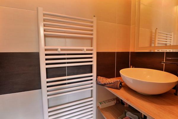 Magnifique propriété individuelle et familiale 7 p, 5 chbres 170 m² habitables (206 m² utiles) jardin, garage, cave dans le Domaine prisé du Golf à Courdimanche