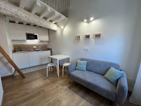 Studio entièrement rénové