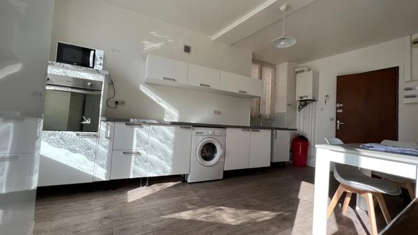 Avallon (89200) Appartement 45m² meublé refait à neuf - AVALLON - Une Chambre