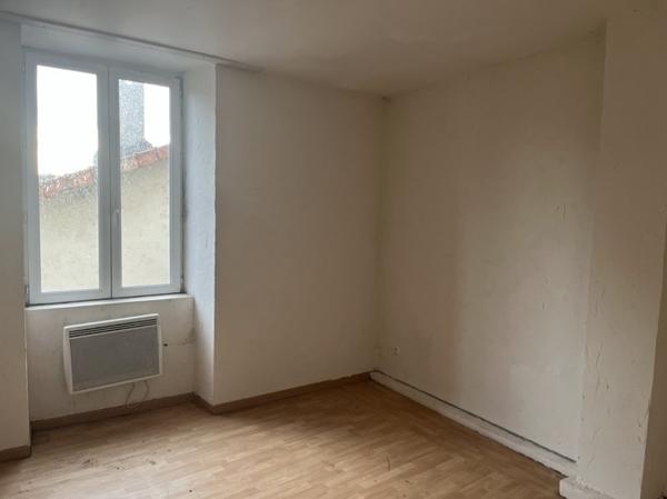 Immeuble à vendre |  Bourganeuf |  282 m²