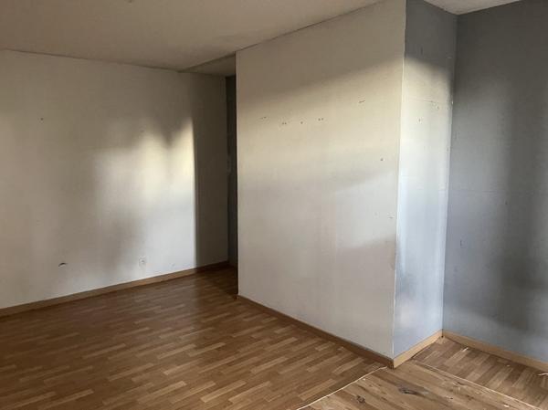 Immeuble à vendre |  Bourganeuf |  282 m²