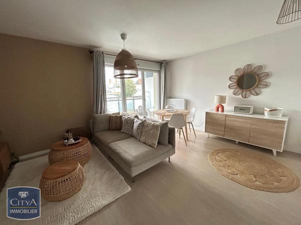 Appartement à louer 3 pièces 59.95m² Joué-lès-Tours (37300)