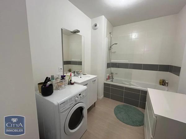 Appartement à louer 3 pièces 59.95m² Joué-lès-Tours (37300)