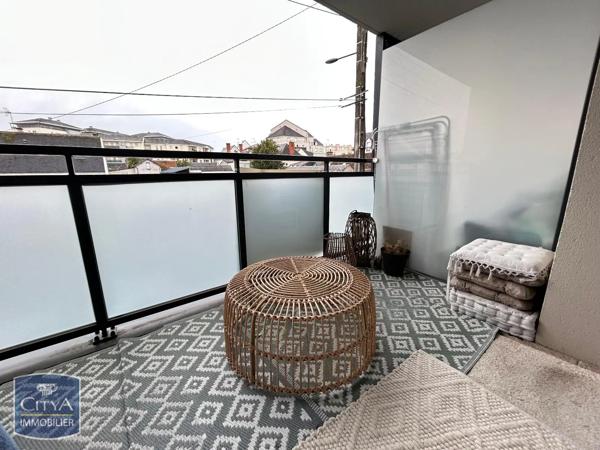 Appartement à louer 3 pièces 59.95m² Joué-lès-Tours (37300)