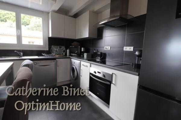 Charmant appartement avec grande terrasse à 10 minutes de Saint Florent