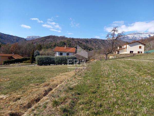 A vendre TERRAIN A BATIR  secteur TALLARD