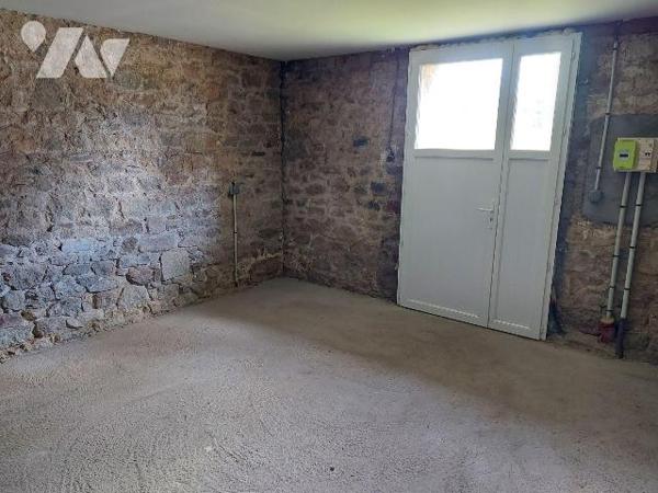 Maison avec jardin rénovée avec possibilité d'agrandissement : Elle comprend une pièce de vie a...