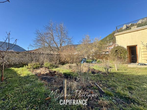 Spacieux appartement T5 avec jardin, garage et terrasses – Serres (05)