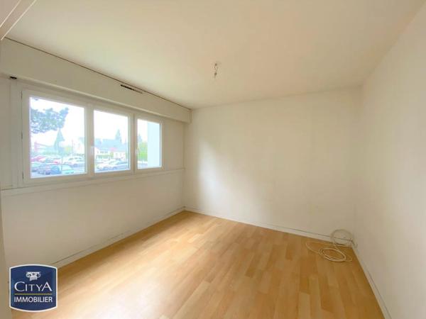 Appartement à louer 4 pièces 86m²