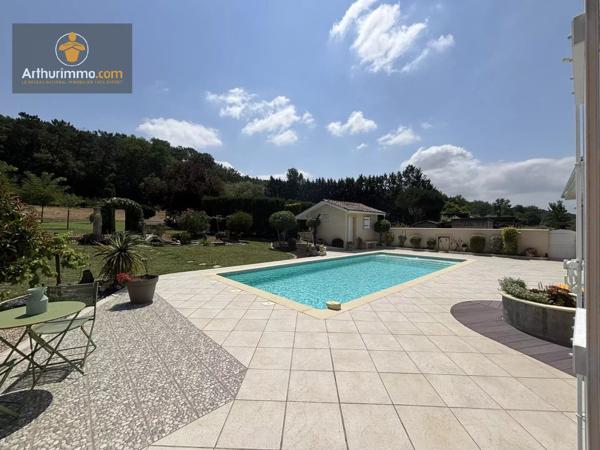 Vente                                                      Maison
                        
                     5 pièces                      115 m2                     à Marmande