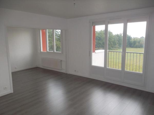 APPARTEMENT T4 A LOUER RIORGES - LE PONTET