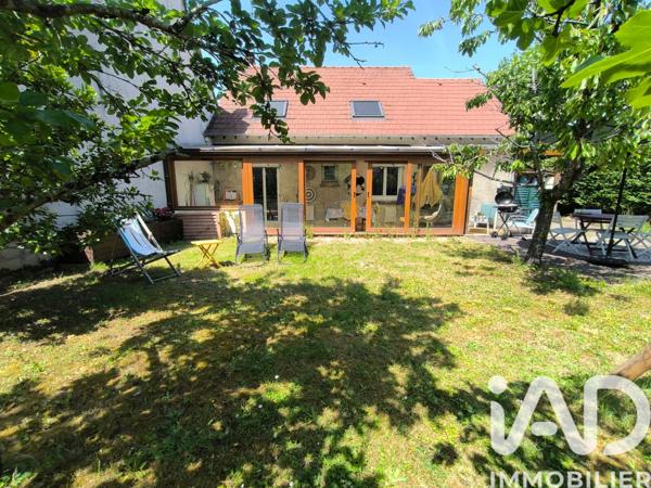Maison à vendre 6 pièces 118 m² Sainte-Geneviève-des-Bois
