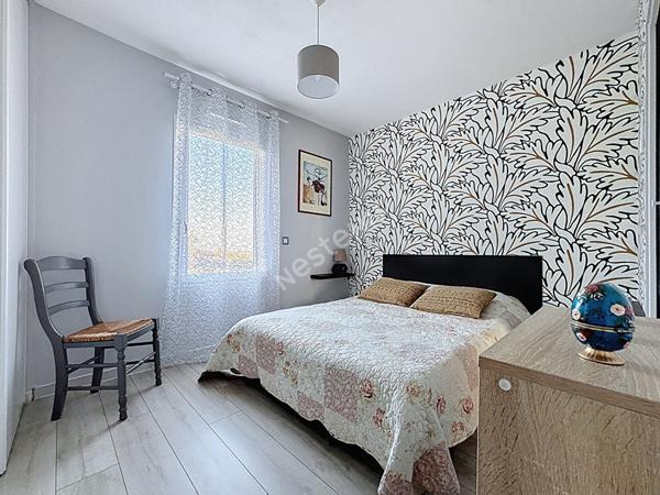 Maison de plain pied à vendre à Liré - 3 chambres, dépendance, jardin et vue dégagée