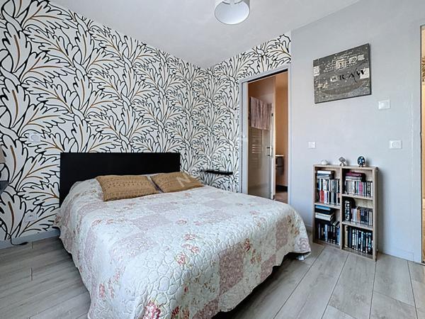 Maison de plain pied à vendre à Liré - 3 chambres, dépendance, jardin et vue dégagée